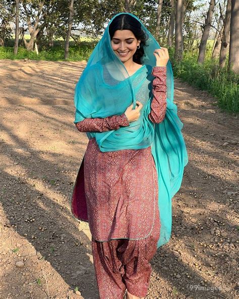 Nimrat Khaira Hot Beautiful Hd Photos Wallpapers Whatsapp Dp P