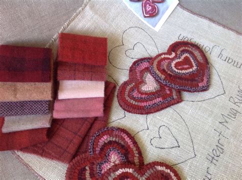 Rug Hooking Kit For Heart Mug Rugs J873 Primitive Rug Coasters Diy