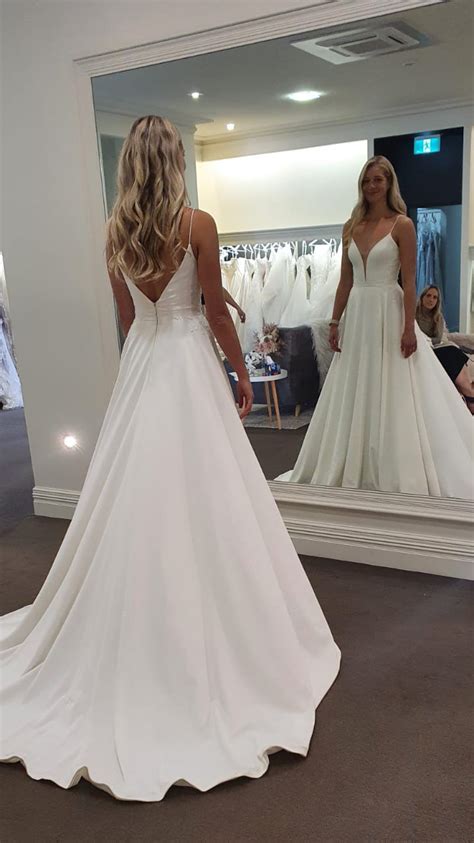 Madi Lane Fleur New Wedding Dress Stillwhite