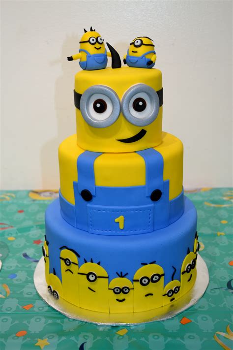 Top More Than 137 1st Birthday Cake Minion Best Vn