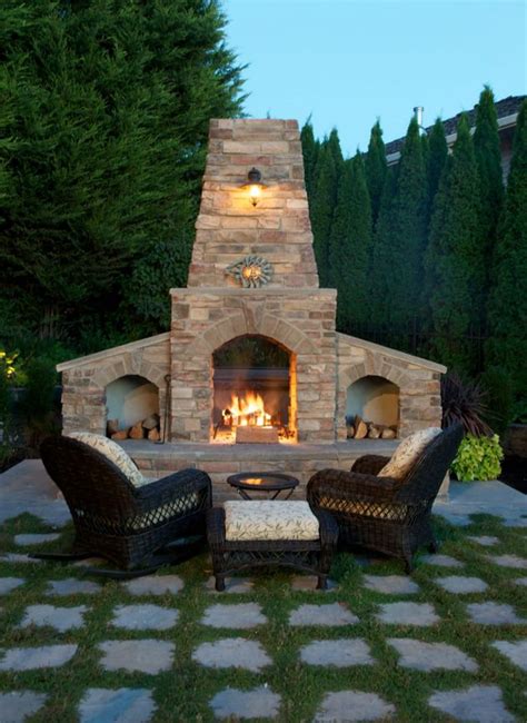 25 Warm And Cozy Outdoor Fireplace Designs