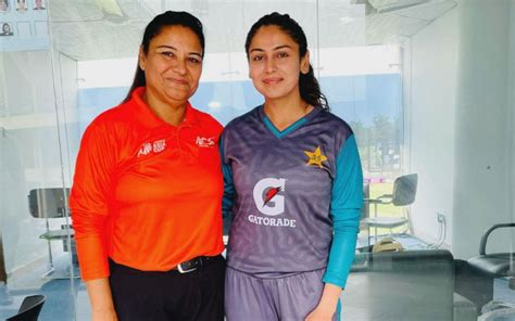 Pakistani Mother Daughter Duo Feature In Asia Cup 2022 One Is The Umpire And The Other Player