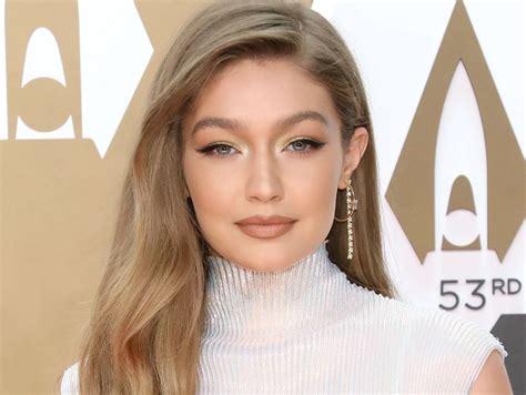 Gigi Hadid Showed Her Baby Bump In Gorgeous Black And White Photos And