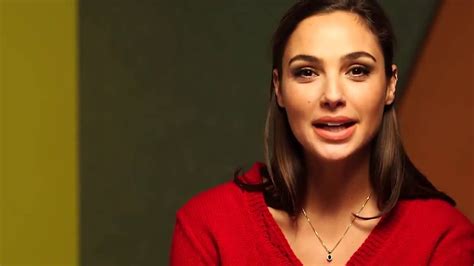 How To Say Gal Gadot Youtube