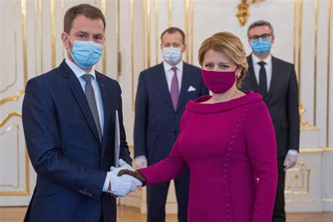 Pics New Slovak Prime Minister President Don Masks For Inauguration