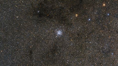 Messier 11 Closeup Spektrum Der Wissenschaft