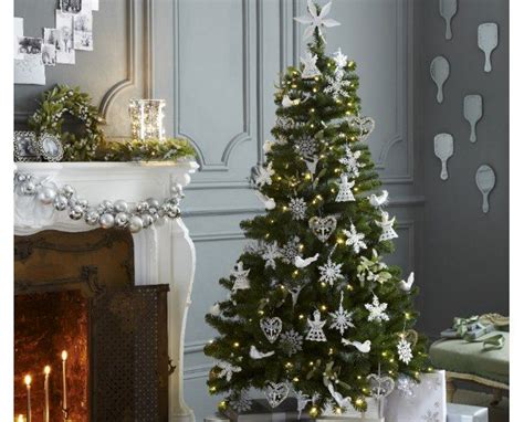 Prachtvoll Geschmückt Liebevoll Dekoriert Die Schönsten Weihnachtsbäume Weihnachtsbaum