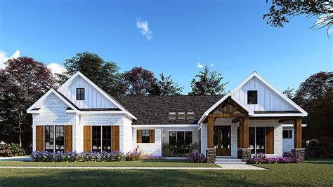 200 to 300 square foot home plans are perfect for homeowners needing a little extra space above their garage or in their backyard. 46+ Farmhouse Floor Plans 2000 Sq Ft Background - House ...