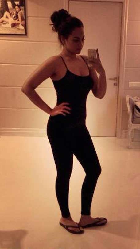 Sonakshi Sinha Flaunting Her Curves Shedding All The Extra Flab