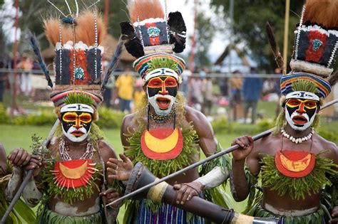 The upper red section bears a yellow raggiana bird of paradise and the lower black section bears five white stars in the southern cross constellation. Vaccinations for Papua New Guinea - Travel Vaccinations