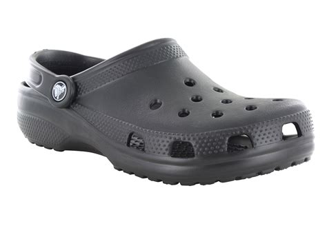 I've always loved how comfy crocs are an now there are some really cute designs <3. Womens Crocs Cayman Clog Black