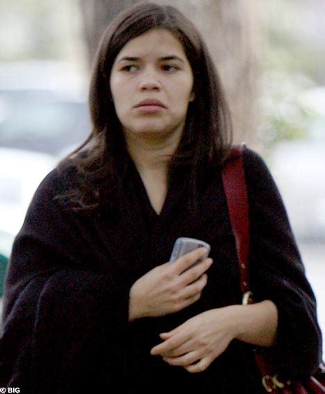 Actress America Ferrera Has A Distinctly Ugly Betty Day Daily Mail Online