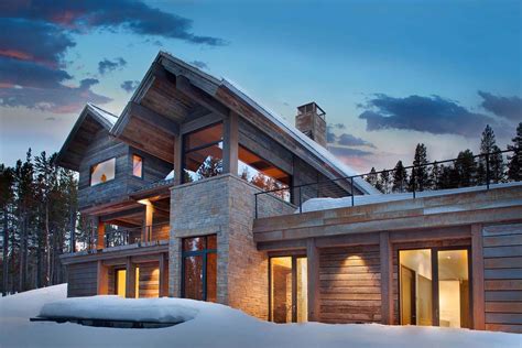 A Forested Contemporary Retreat In The Picturesque Rocky Mountains