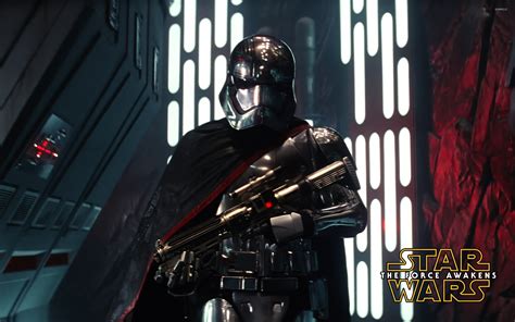 Captain Phasma With A Gun Star Wars The Force Awakens Wallpaper Movie Wallpapers 51511