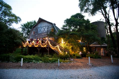 Build your own wedding venue package. Michigan Wedding In A Barn At Blue Dress Barn - Rustic ...