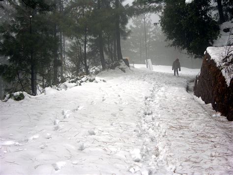 10 Best Places To Enjoy Heavy Snowfall In Pakistan Travel Girls Pakistan