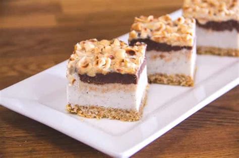 This energy bar recipe is worth breaking out the food processor for! Recipe: Hazelnut Nanaimo Bars (Diabetic Friendly, Vegan)