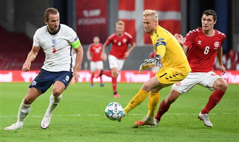 Данці у бойовій грі 1/4 фіналу з рахунком 2:1 перемогли команду чехії. Данія - Англія 0:0. Пізно прокинулися ᐉ UA-Футбол