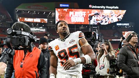 Browns De Myles Garrett Honored At 24th Greater Cleveland Sports Awards