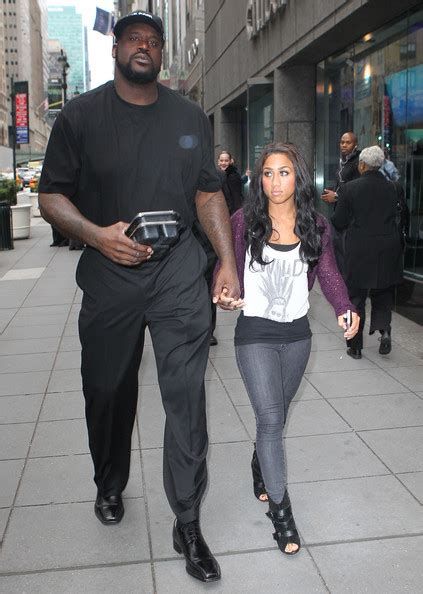 Shaquille Oneal Nicole Alexander Shaquille Oneal And Girlfriend In Nyc Zimbio