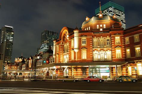 You can walk across it for fantastic. Nočna 3D projekcija na prenovljeno Tokyo Station | Daily ...