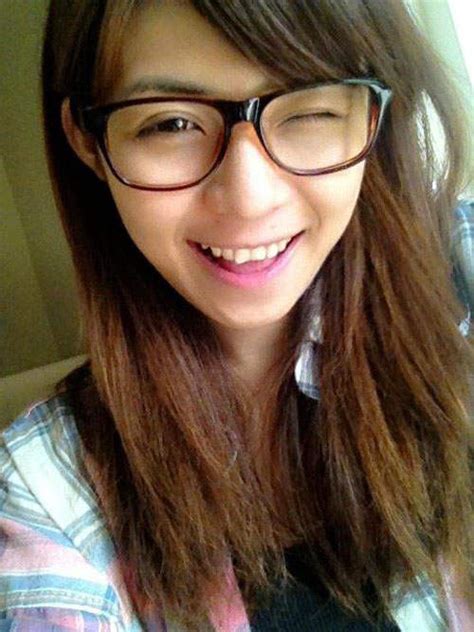 271,512 likes · 34,833 talking about this. 中華隊加油妹 三位正妹辜莞允（尖叫妹）、林萱瑜（Kiki）、楊雅妤（Yu Mi）超讚的啦! | 宅宅新聞