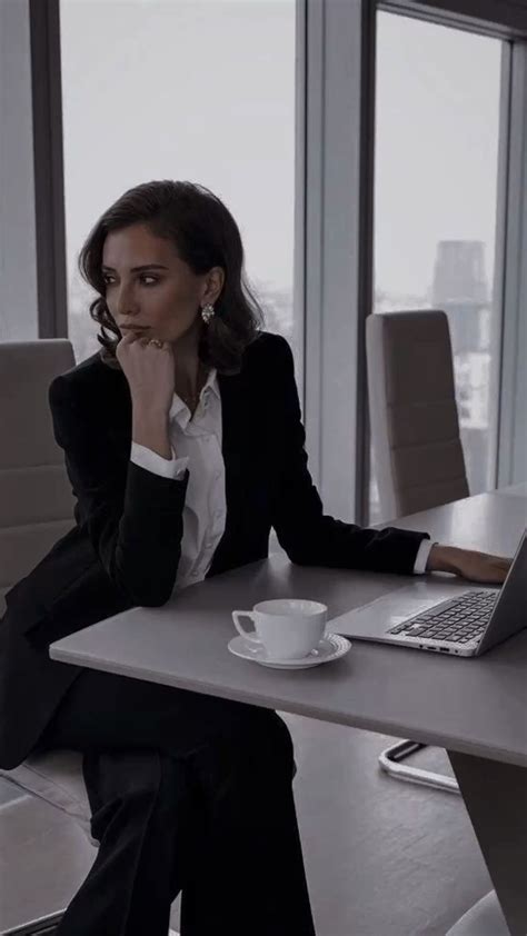 Female Ceo Aesthetic Aesthetic Business Outfits Office Fashion
