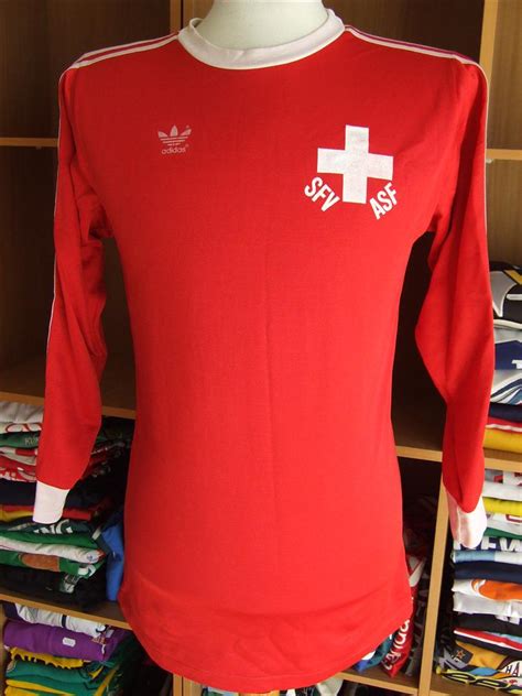 Switzerland football shirt jersey camiseta soccer 2008 2009 home puma size l red. Switzerland Home football shirt 1979.