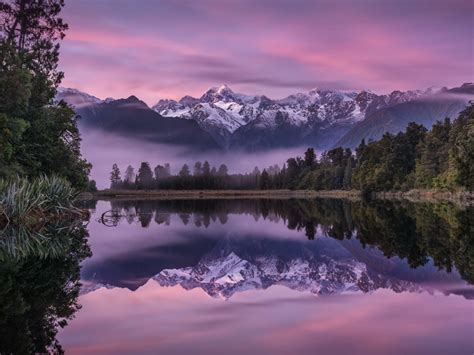 1024x768 Mountain Reflection Over Lake In Dawn 1024x768 Resolution