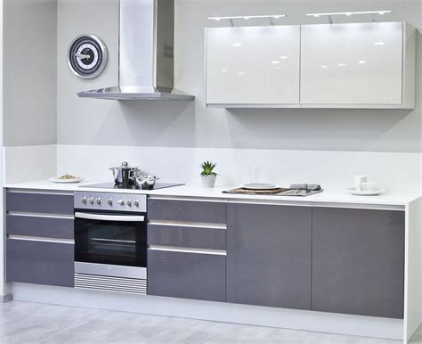 Modernas cocinas modernas precios cocinas integrales precios cocinas diseño cocinas integrales pequeñas cocinas rusticas cocina muebles muebles de cocina. Cocina moderna. Textil blanco y gris | Cocina gris y ...