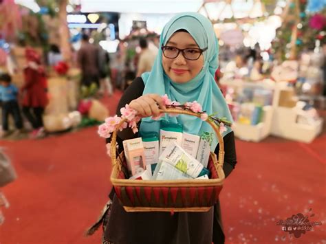 Viral) by tasha manshahar with very high bit rate (320 kbps mp3 and up to 1411 kbps flac) only on flacless. JATUH CINTA DENGAN HIMALAYA HERBALS HEALTHCARE - Lovely Bee