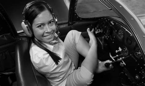 08 The Worlds First Armless Pilot And How She Obtained Her Pilots