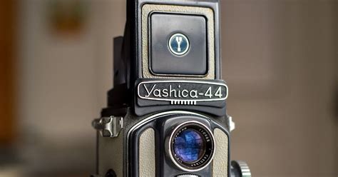 Spotlight Yashica 44a