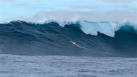 The 14 Biggest Waves Ever Surfed 14 Is Terrifying Page 4 Biggestverse