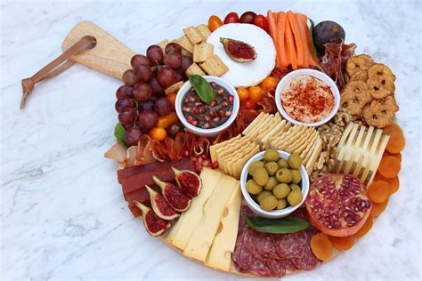 Mardefiesta Como Preparar Una Tabla De Quesos Y Embutidos Perfecta