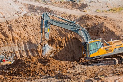 How To Choose The Right Earthmoving Contractor For Your Bulk Excavation