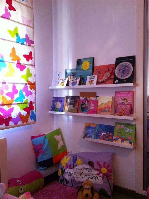 My Reading Corner Rincon De Lectura Cdalia Preschool Reading Area