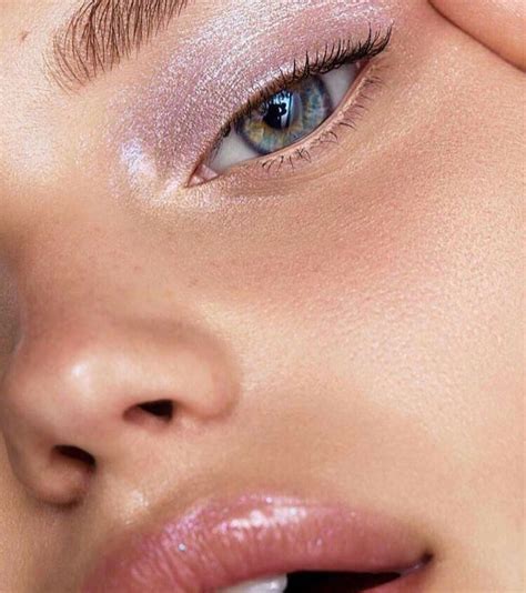 Pin By Paulina On Makeup In 2020 Lip Color Makeup Smokey Eye Makeup