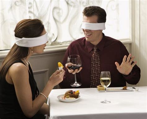 Blind Dating 11 Things To Know Before You Go On Your First Date Huffpost Canada Life