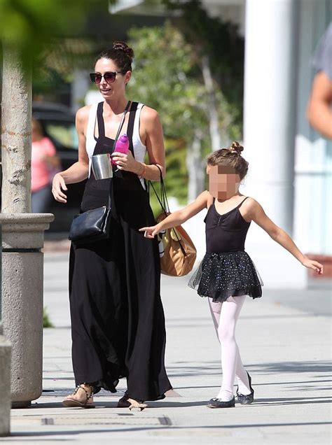 Erica Packer Enjoys Stroll With Daughter Indigo Following Her Ballet Class Daily Mail Online