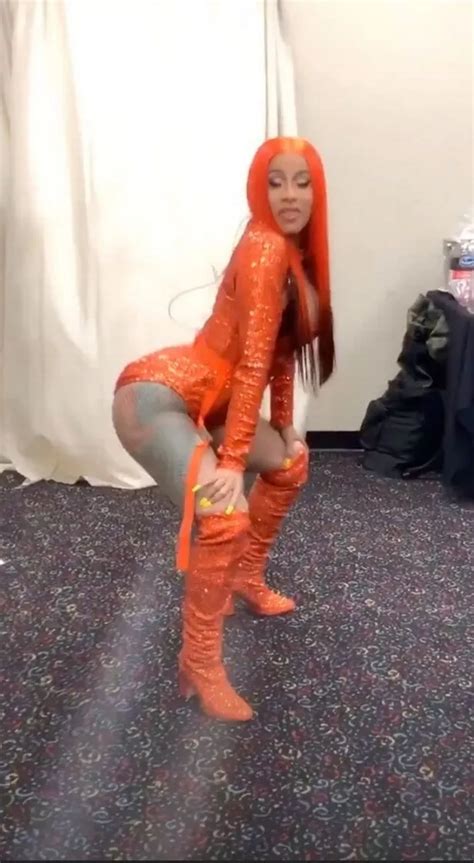 Cardi B Twerks On Instagram And Goes To Bed Wearing A Fans Bra Daily Star