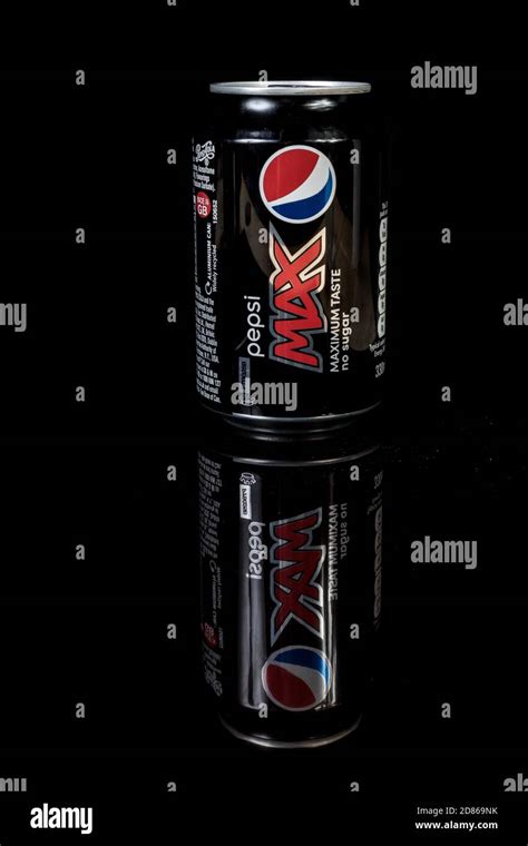 Una lata de bebida gaseosa pepsi max cola fotografías e imágenes de alta resolución Alamy
