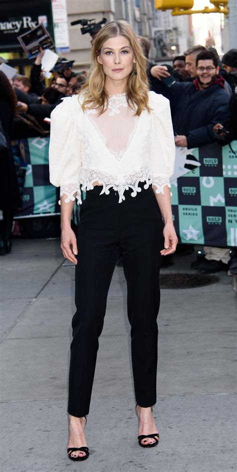 Look Of The Day Rosamund Pike Rosemund Pike Hollywood Fashion