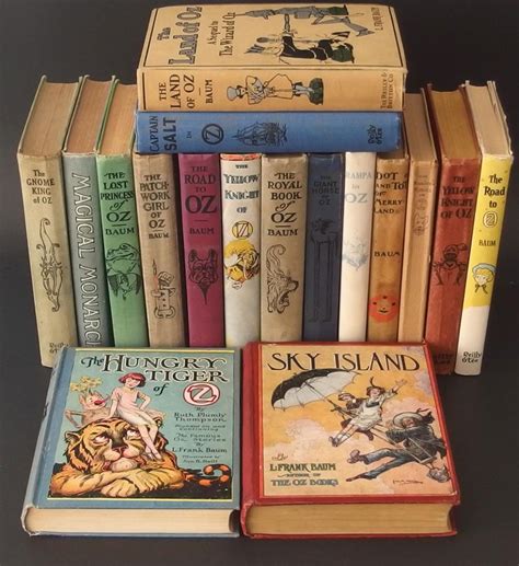 WIZARD OF OZ BOOKS COLLECTION