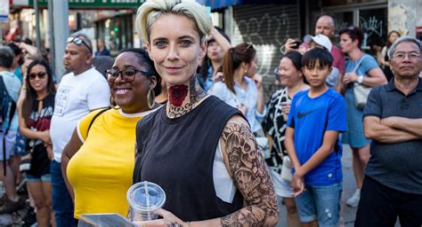 Nsfw Photos Thousands Of Lesbians Take Over Fifth Ave For Nyc Dyke