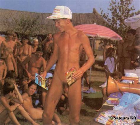 Jung Und Frei Topzustand Fkk Magazin Jung Und Frei Office Girls Wallpaper Free Hot Nude