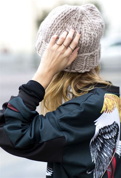 20 Winter Hair Looks With Hats You Must Adore Pretty Designs Winter
