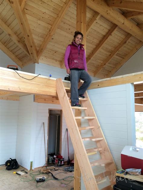 Crafty Diy Loft Or Cabin Stairs Thanks To Knockoffwood You Can Make