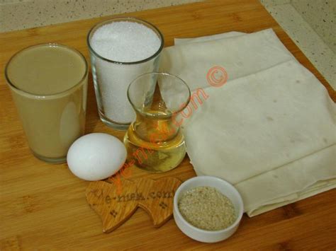Hazır Yufkadan Tahinli Çörek Nasıl Yapılır 1 12 Resimli Yemek