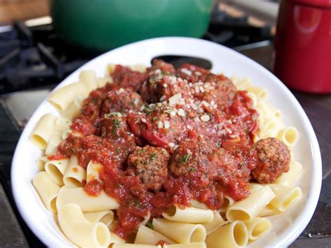 Serve with 2 forks for divvying up the meat at the table. The Pioneer Woman's Best Pasta Recipes | The Pioneer Woman ...